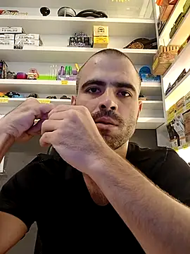 Snapshot of fnoggg chatting on 03/21/26, 08:56 fnoggg online show from 03/21/26, 08:56