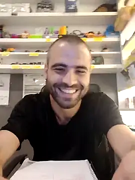 Snapshot of fnoggg chatting on 03/26/26, 11:43 fnoggg online show from 03/26/26, 11:43