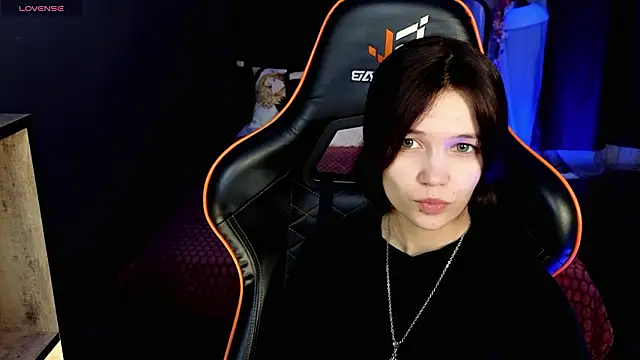 Snapshot of GG_Viper chatting on 03/20/26, 08:35 GG Viper online show from 03/20/26, 08:35