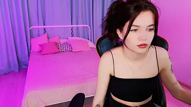 Snapshot of GG_Viper chatting on 03/24/26, 09:42 GG Viper online show from 03/24/26, 09:42