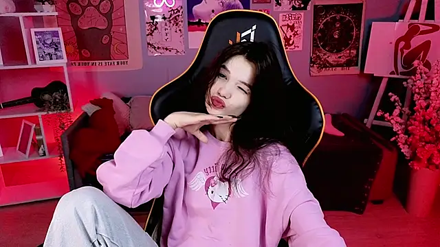 Snapshot of GG_Viper chatting on 04/04/26, 08:39 GG Viper online show from 04/04/26, 08:39