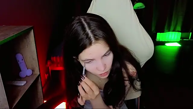 Snapshot of GG_Viper chatting on 04/15/26, 09:04 GG Viper online show from 04/15/26, 09:04