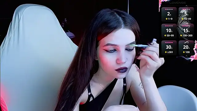 Snapshot of GG_Viper chatting on 04/23/26, 08:55 GG Viper online show from 04/23/26, 08:55