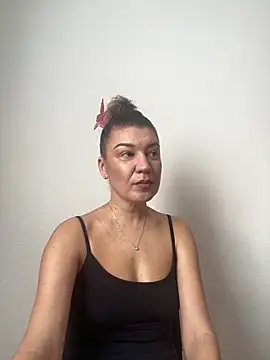 MilaDiva34 online show from 03/11/26, 07:47