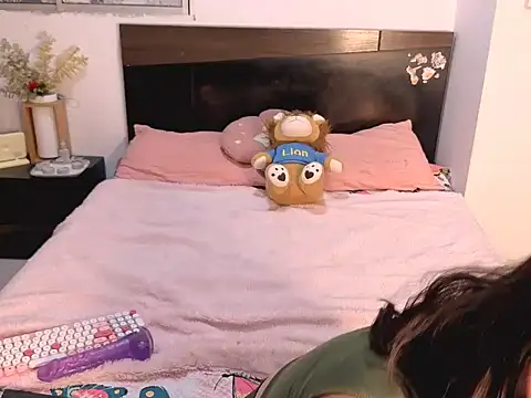 Snapshot of kronysmith30 chatting on 04/05/26, 01:58 kronysmith30 online show from 04/05/26, 01:58