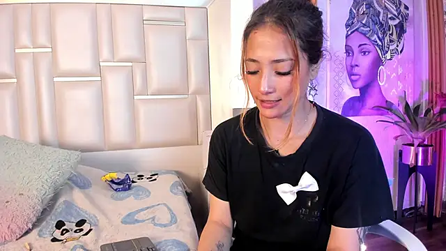 Snapshot of ZoeTaylorl chatting on 04/17/26, 11:24 ZoeTaylorl online show from 04/17/26, 11:24