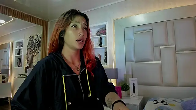 ZoeTaylorl online show from 05/16/26, 12:15