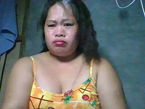 Snapshot of kassy000xx chatting on 04/15/26, 08:53 kassy000xx online show from 04/15/26, 08:53