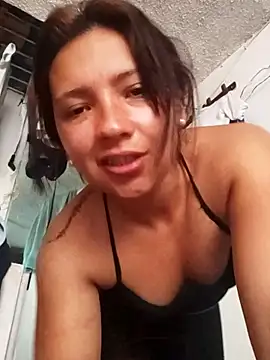 Snapshot of Marianaxc chatting on 03/20/26, 04:45 Marianaxc online show from 03/20/26, 04:45
