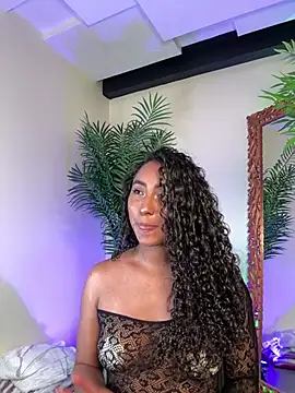 Snapshot of SoyJuliana_19 chatting on 03/16/26, 03:34 SoyJuliana 19 online show from 03/16/26, 03:34