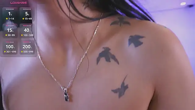 Snapshot of Zooe8 chatting on 03/13/26, 03:40 Zooe8 online show from 03/13/26, 03:40