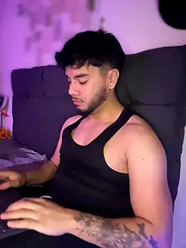 Snapshot of kryzthian_Olrox chatting on 03/19/26, 02:48 kryzthian Olrox online show from 03/19/26, 02:48