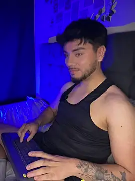 Snapshot of kryzthian_Olrox chatting on 03/29/26, 04:23 kryzthian Olrox online show from 03/29/26, 04:23