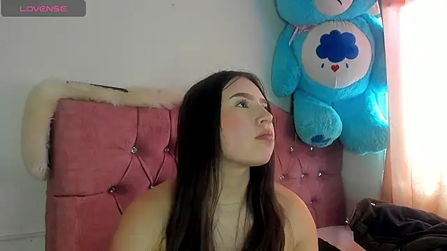 Snapshot of _scarlettmoon chatting on 04/16/26, 09:39 scarlettmoon online show from 04/16/26, 09:39