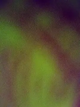 Snapshot of sweetchubbz chatting on 04/23/26, 04:53 sweetchubbz online show from 04/23/26, 04:53