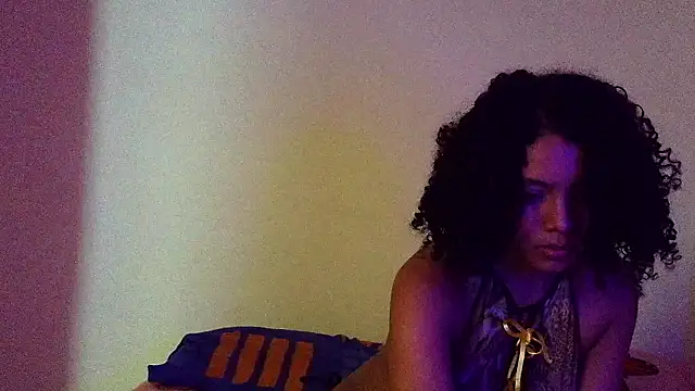 Snapshot of Larita_curly chatting on 03/23/26, 09:30 Larita curly online show from 03/23/26, 09:30