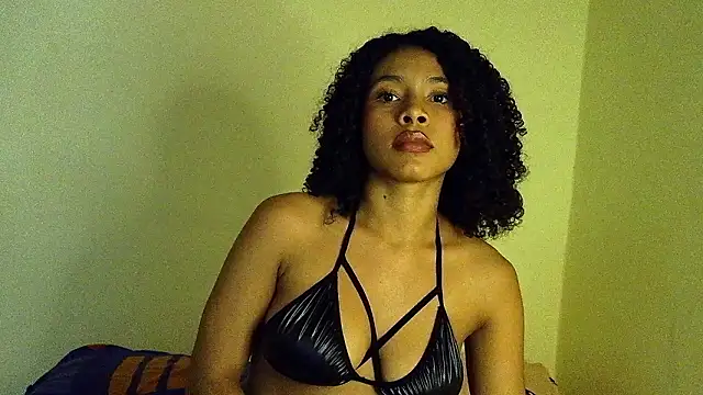 Snapshot of Larita_curly chatting on 03/29/26, 09:37 Larita curly online show from 03/29/26, 09:37