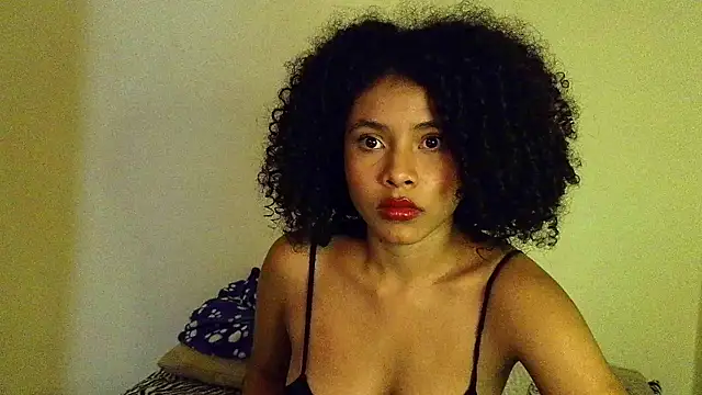 Snapshot of Larita_curly chatting on 04/05/26, 09:34 Larita curly online show from 04/05/26, 09:34