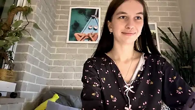 Snapshot of LaraDraggoo chatting on 03/20/26, 06:13 LaraDraggoo online show from 03/20/26, 06:13