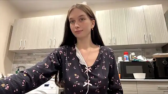 Snapshot of LaraDraggoo chatting on 03/29/26, 07:14 LaraDraggoo online show from 03/29/26, 07:14