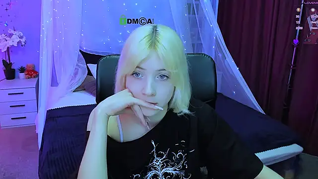  sabrina moore online show from 05/03/26, 08:53