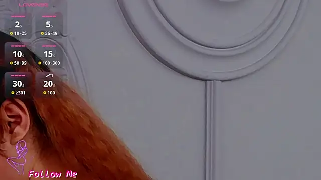 Snapshot of RenataWalls chatting on 04/18/26, 03:49 RenataWalls online show from 04/18/26, 03:49