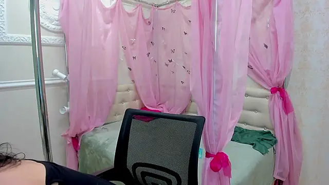 Snapshot of VictoriaSecretXO chatting on 03/12/26, 03:34 VictoriaSecretXO online show from 03/12/26, 03:34