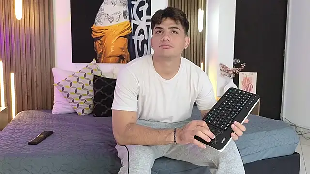 Snapshot of MrAdonis_ chatting on 03/27/26, 06:51 MrAdonis online show from 03/27/26, 06:51