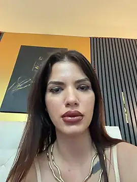 Snapshot of RaniaSnow chatting on 03/28/26, 05:34 RaniaSnow online show from 03/28/26, 05:34