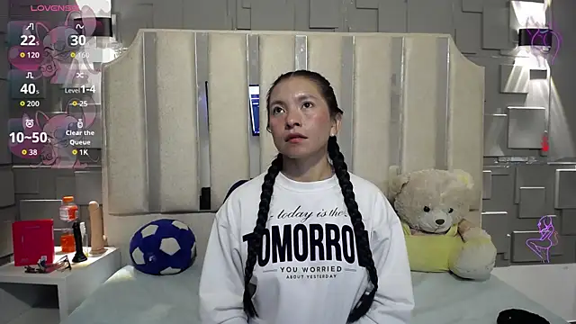 Snapshot of Chloe16_ chatting on 04/10/26, 07:40 Chloe16 online show from 04/10/26, 07:40