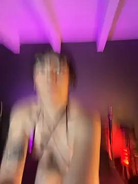 Snapshot of HoneyDemoni chatting on 03/27/26, 11:32 HoneyDemoni online show from 03/27/26, 11:32