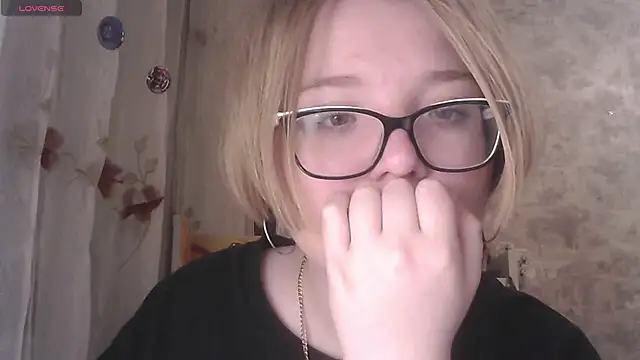 Snapshot of Stella_Vane chatting on 05/19/26, 04:57 Stella Vane online show from 05/19/26, 04:57