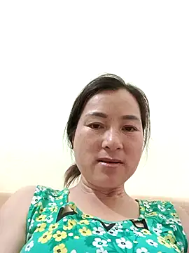 Snapshot of Yuhi3d chatting on 04/05/26, 02:47 Yuhi3d online show from 04/05/26, 02:47