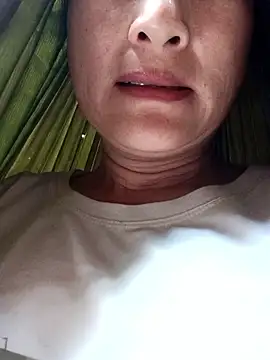 Snapshot of Yuhi3d chatting on 04/09/26, 07:36 Yuhi3d online show from 04/09/26, 07:36