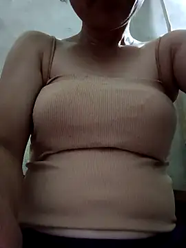 Snapshot of Yuhi3d chatting on 04/09/26, 10:48 Yuhi3d online show from 04/09/26, 10:48