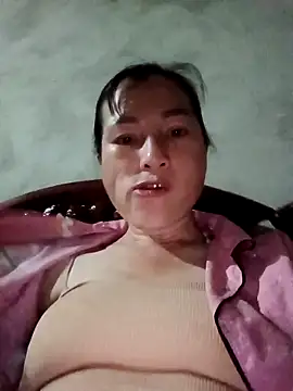 Snapshot of Yuhi3d chatting on 04/18/26, 12:31 Yuhi3d online show from 04/18/26, 12:31