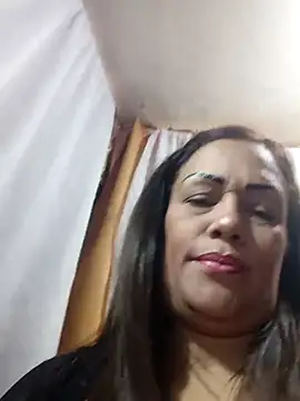 Snapshot of maroita chatting on 03/27/26, 01:22 maroita online show from 03/27/26, 01:22