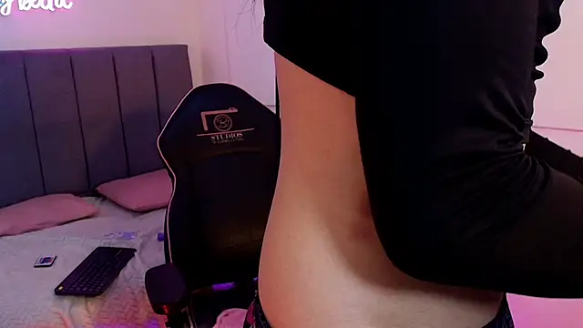 KVAS TAY1 online show from 03/18/26, 03:04