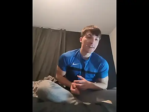 Snapshot of HornyKing2969 chatting on 04/05/26, 08:28 HornyKing2969 online show from 04/05/26, 08:28