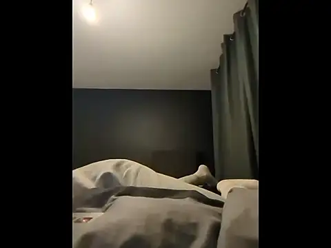 Snapshot of HornyKing2969 chatting on 04/13/26, 09:09 HornyKing2969 online show from 04/13/26, 09:09