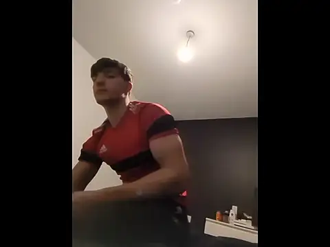 Snapshot of HornyKing2969 chatting on 04/15/26, 08:09 HornyKing2969 online show from 04/15/26, 08:09