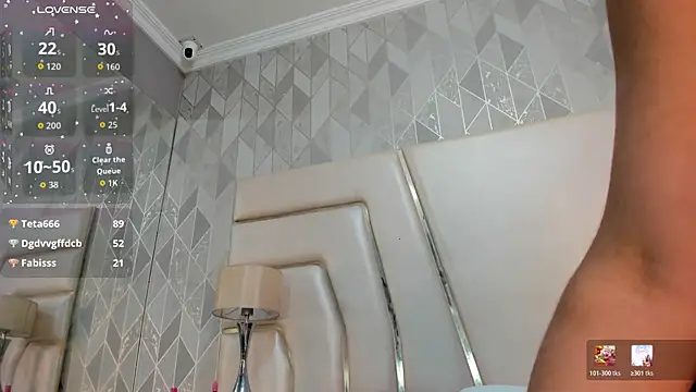 Snapshot of ZairaRogue chatting on 04/18/26, 07:07 ZairaRogue online show from 04/18/26, 07:07