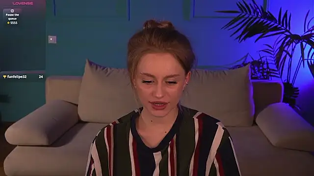 Snapshot of Mickey_Milk chatting on 03/25/26, 06:25 Mickey Milk online show from 03/25/26, 06:25