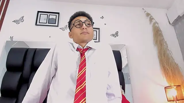 Snapshot of choco_dick_ chatting on 03/24/26, 08:03 choco dick online show from 03/24/26, 08:03