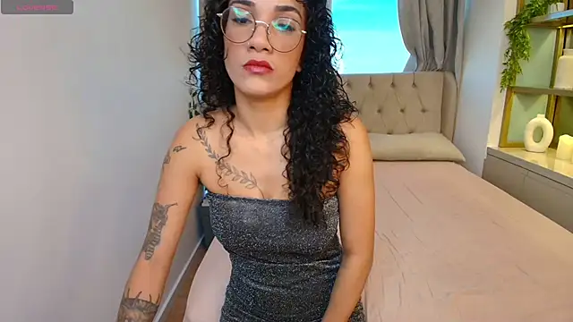 Snapshot of Sally_Diazz chatting on 04/16/26, 11:11 Sally Diazz online show from 04/16/26, 11:11