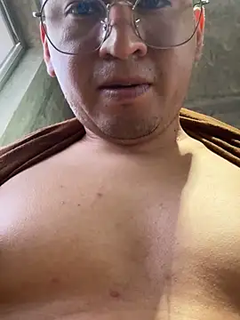 Snapshot of GoldenM95 chatting on 03/11/26, 07:09 GoldenM95 online show from 03/11/26, 07:09