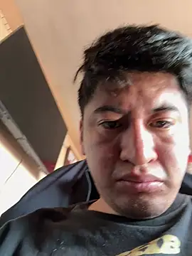 Snapshot of GoldenM95 chatting on 03/27/26, 03:12 GoldenM95 online show from 03/27/26, 03:12