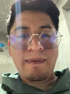 Snapshot of GoldenM95 chatting on 03/30/26, 07:20 GoldenM95 online show from 03/30/26, 07:20