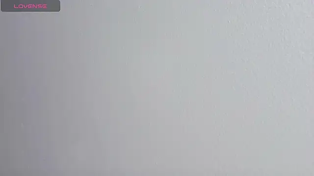 Snapshot of queen_adhara chatting on 04/18/26, 11:47 queen adhara online show from 04/18/26, 11:47