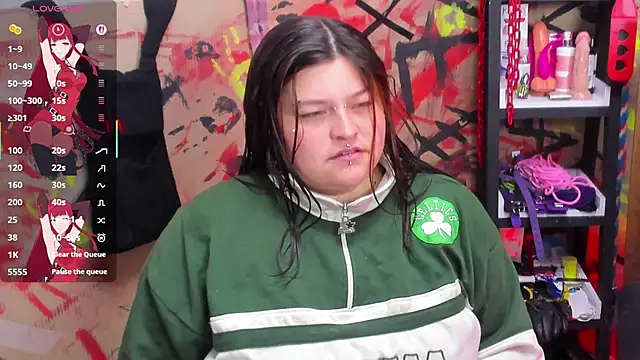 Snapshot of milaanddalia__ chatting on 03/27/26, 02:28 milaanddalia online show from 03/27/26, 02:28